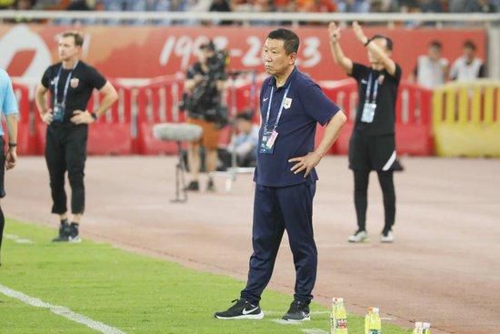 县城洗浴大万厅裸体表演