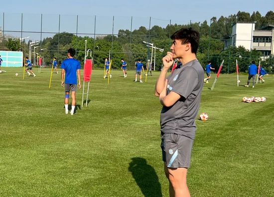 亚洲一级特黄视频